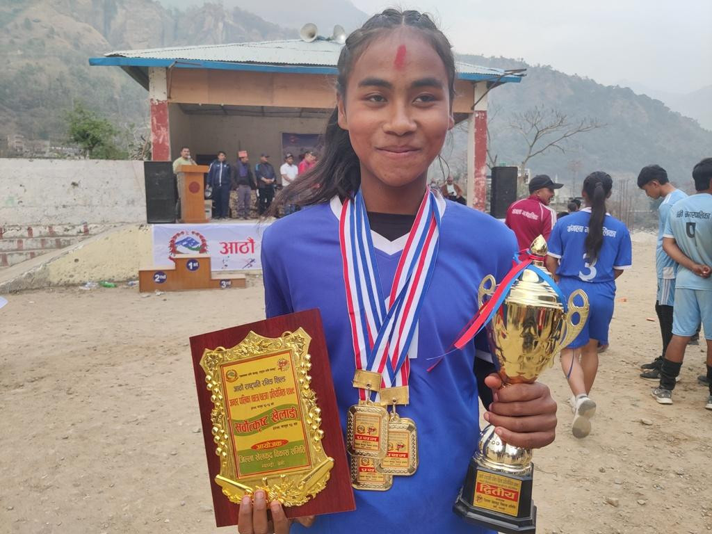 जसले जितिन् सामान्य अभ्यासले ४ स्वर्ण